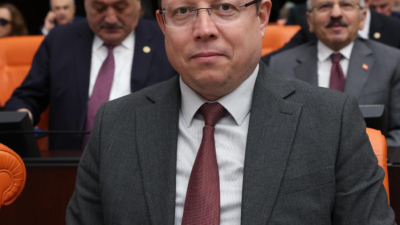 AKP Uşak Milletvekili Fahrettin Tuğrul, sosyal medyada CHP ve Genel