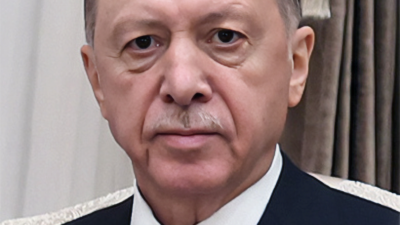 Cumhurbaşkanı Erdoğan, Ramazan Bayramı tatilinin 9 güne çıkarıldığını duyurdu. Kamu