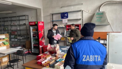 Eşme Belediyesi, sanayi bölgesindeki çay ocakları ve lokantaları denetledi. Hijyen