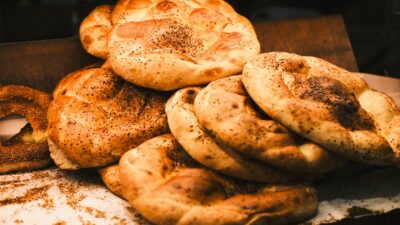Uşak'ta Ramazan başladı! Uşak'ta Pide fiyatları belli oldu, fırınlar hazır.