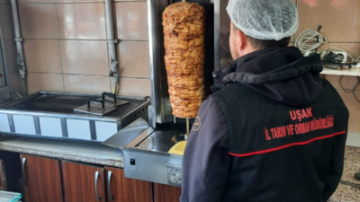 Uşak’ta döner satışı yapan işletmelere yönelik yapılan denetimlerde, gıda güvenliği