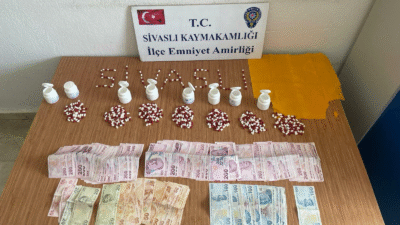 Uşak ve Sivaslı’da düzenlenen iki ayrı uyuşturucu operasyonunda 3 kişi