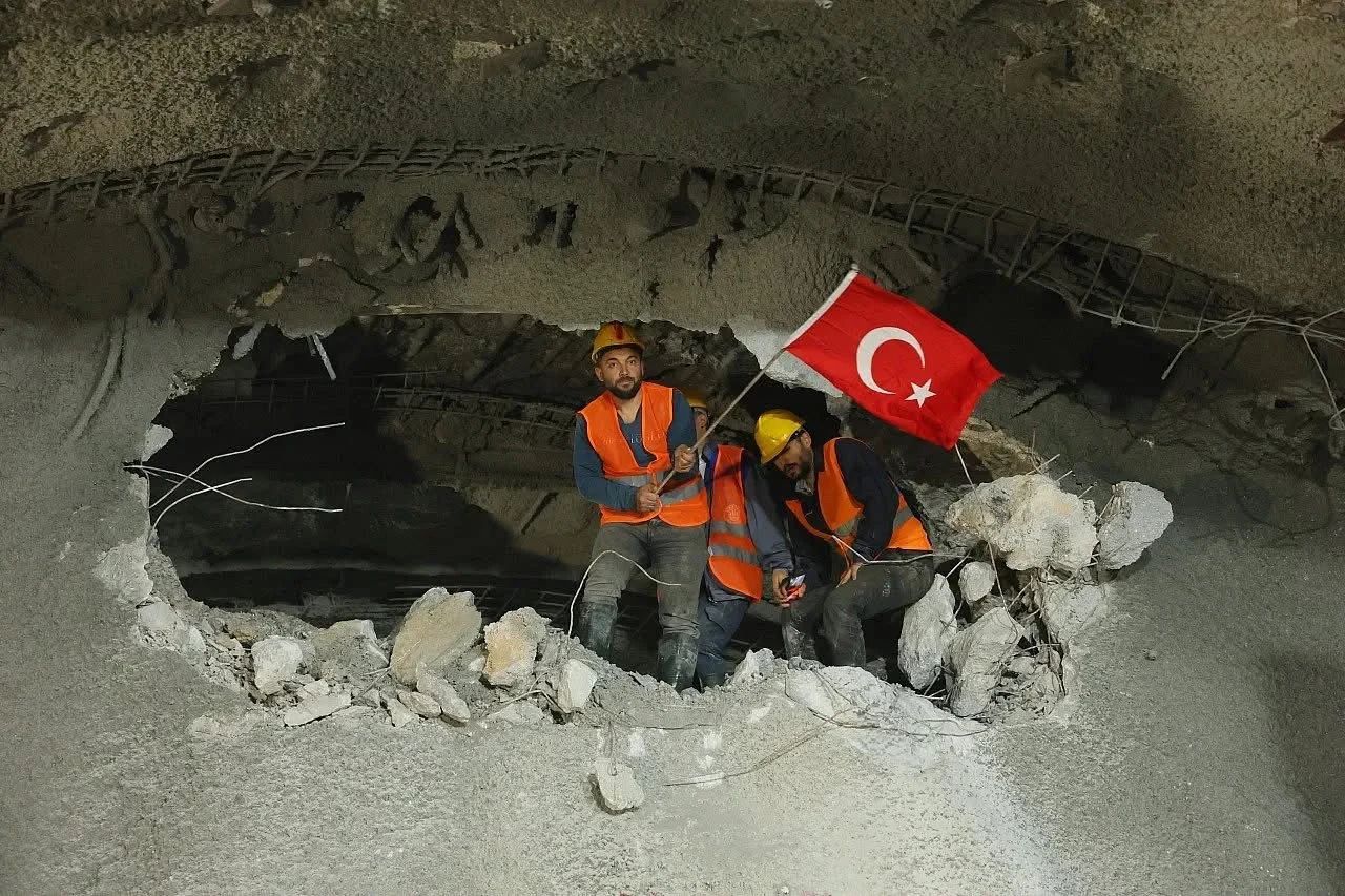 Ankara–Uşak–İzmir Yüksek Hızlı Tren Hattı’nın en uzun bölümü olan Köroğlu