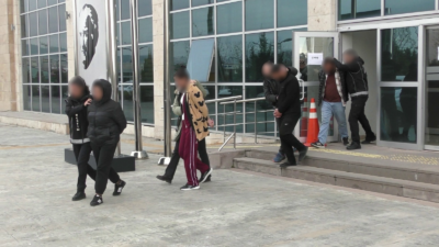 Uşak’ta 13 Ocak 2026’da düzenlenen uyuşturucu operasyonunda 4 şüpheli yakalandı.